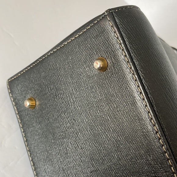 Authentic Burberry Handbag Nova Check. - Picture 9 of 17